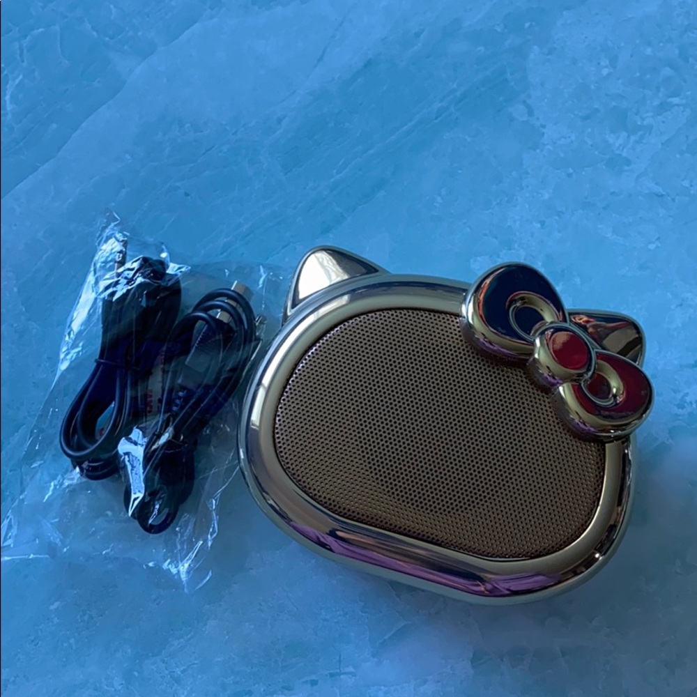 PB Hello Kitty Mini Speaker